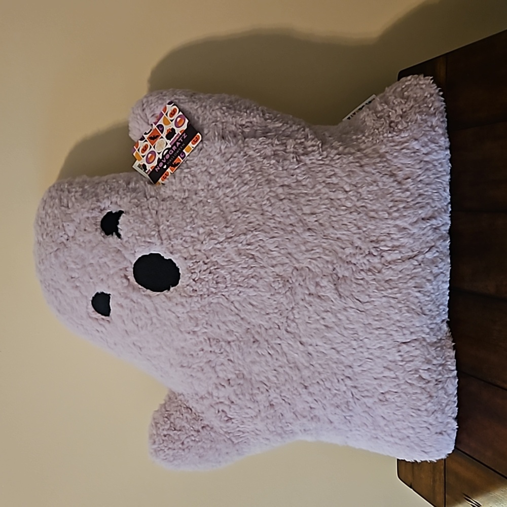 Novogratz Ghost